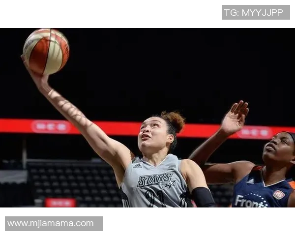 WNBA激战银星对决风暴谁能在季后赛中脱颖而出争夺荣耀 WNBA激战银星对决风暴谁能在季后赛中脱颖而出争夺荣耀